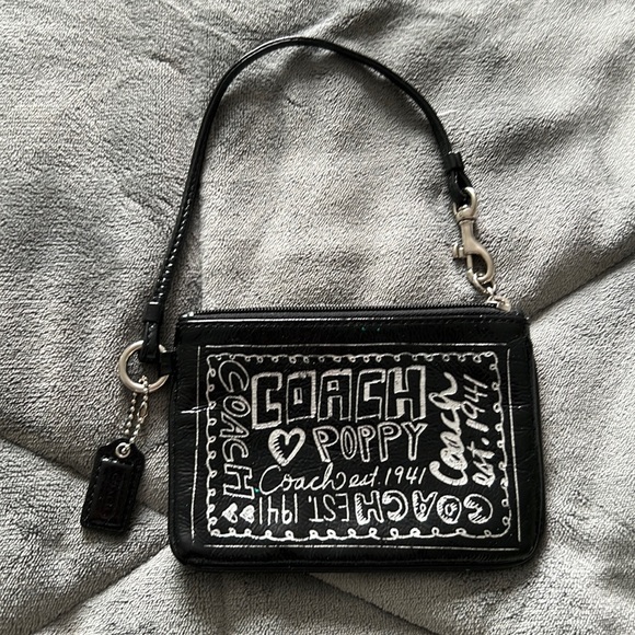 Coach Handbags - Coach Wristlet!